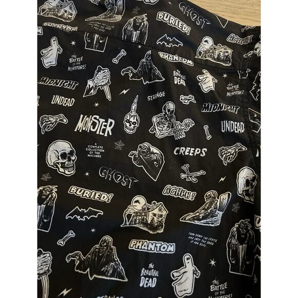 Creepy Co Button Down Shirt Mens 4XL Vintage Horror Comics Printed Hawaiian - Picture 10 of 10